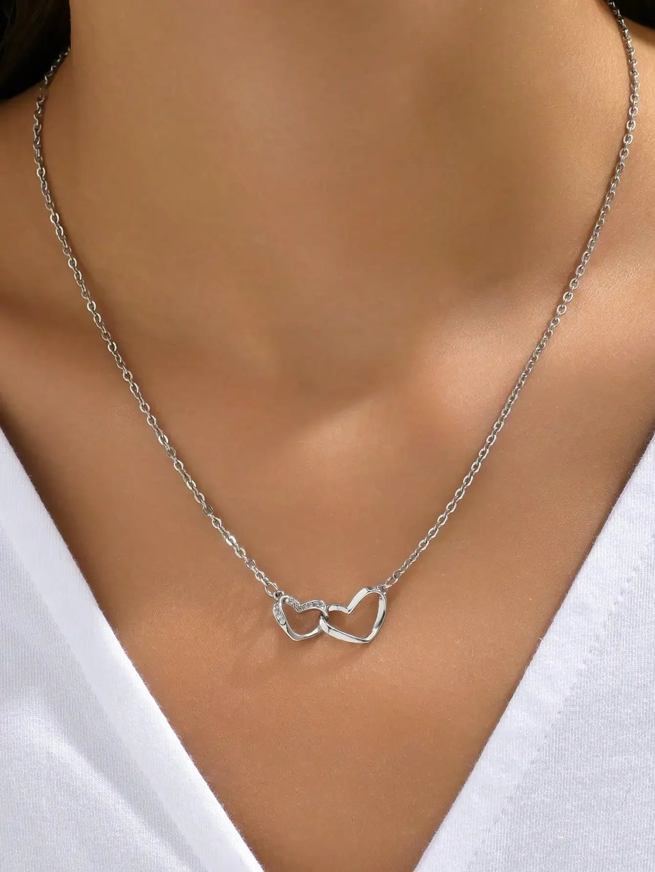 CN Zhejiang Tiny Hollow Heart Chain Necklace For Women