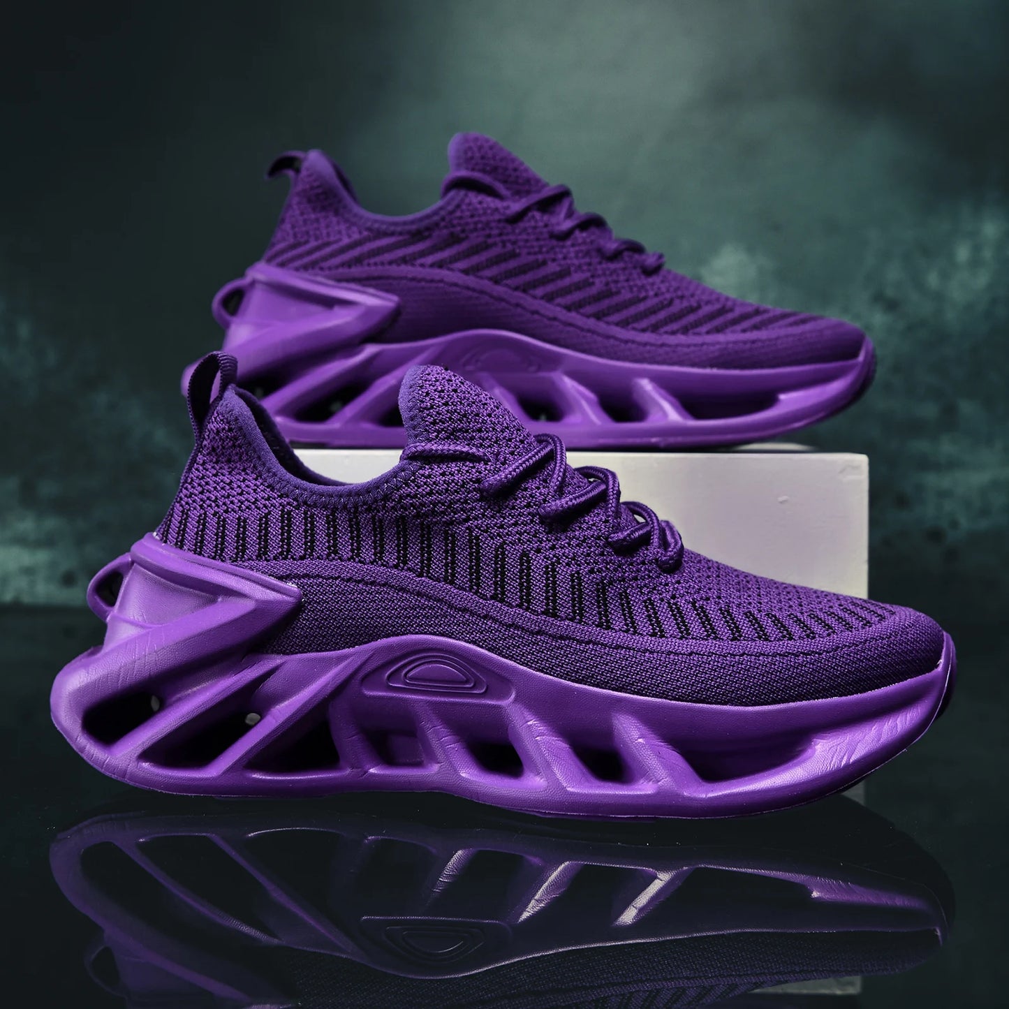 Breathable Lightweight Womens Running Shoes With Mesh Upper