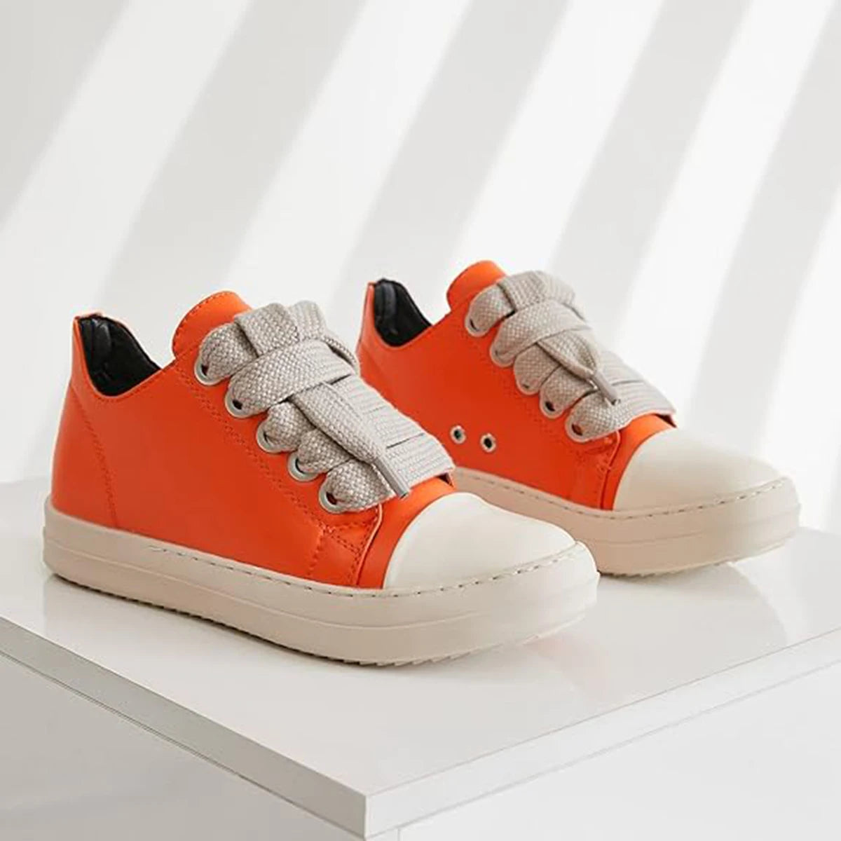 Men's Lace Up Casual Shoes Flat Bottom Minimalist College Style